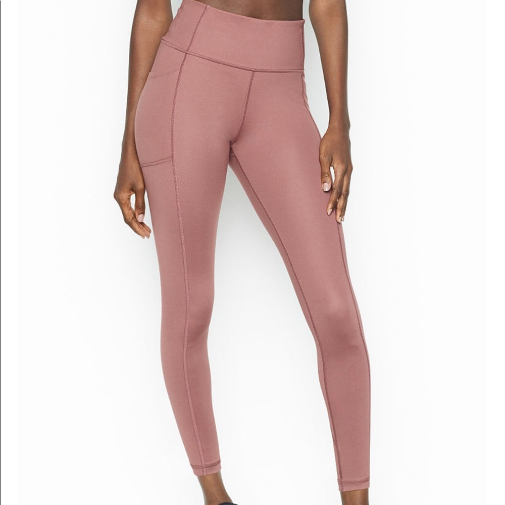 NWT Victoria’s Secret Incredible Legging SZ 6